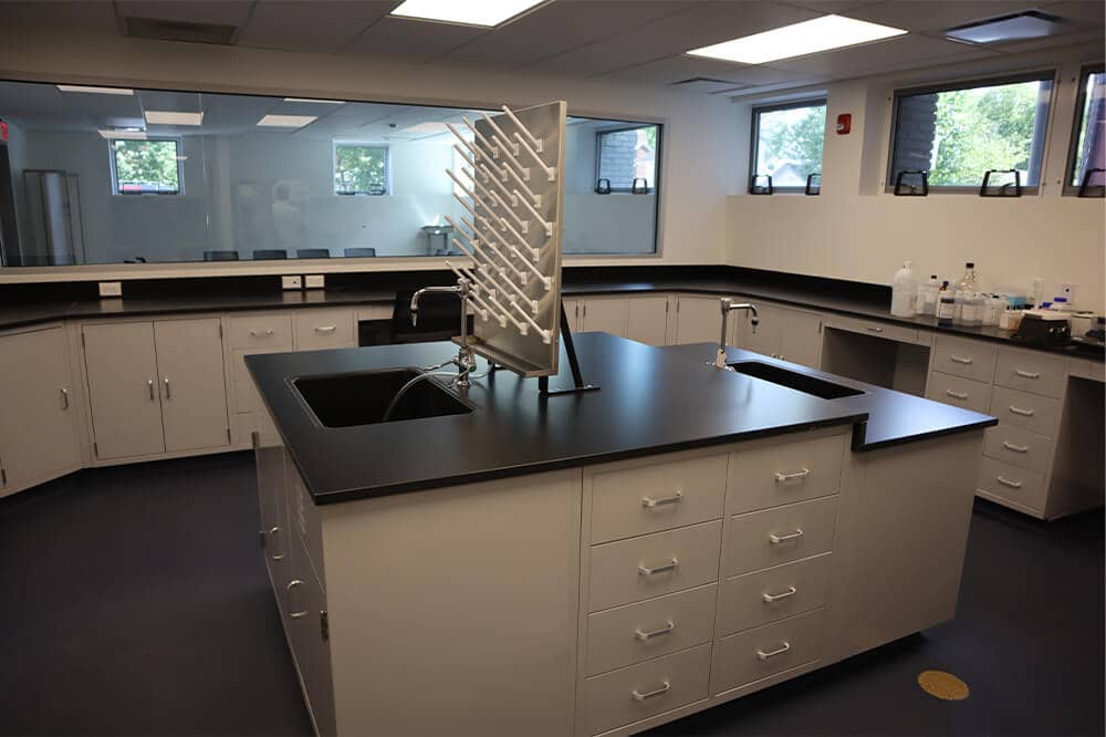 實(shí)驗(yàn)室裝修