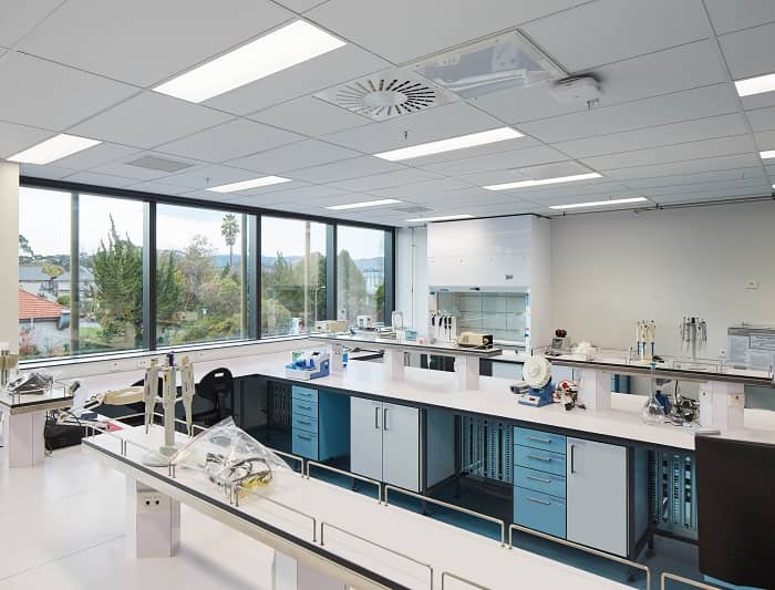 在做實驗室裝修預算時需要考慮哪些方面