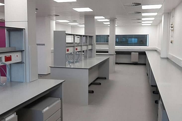 高效高質(zhì)：高校化學(xué)實(shí)驗(yàn)室裝修報(bào)價(jià)一站式解決方案