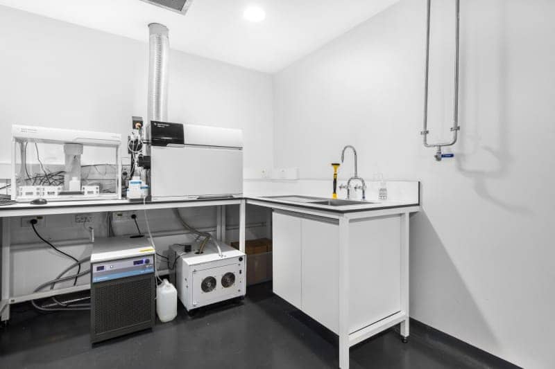 實驗室隱蔽工程驗收清單：水電管道+消防系統的8個致命細節