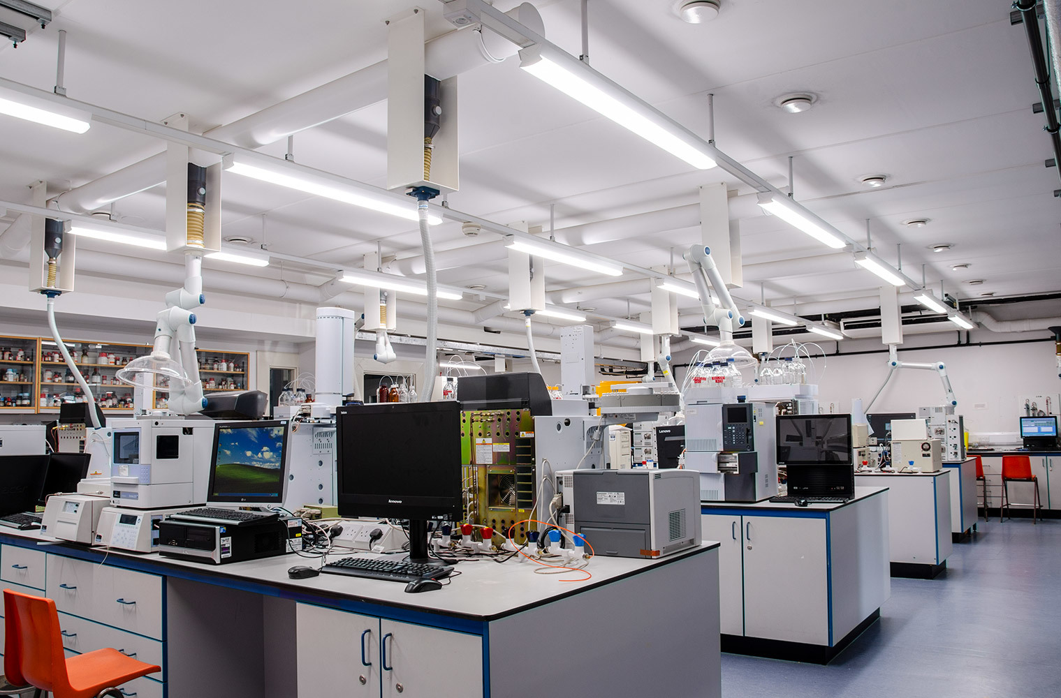 如何確定實(shí)驗(yàn)室的用電負(fù)荷？