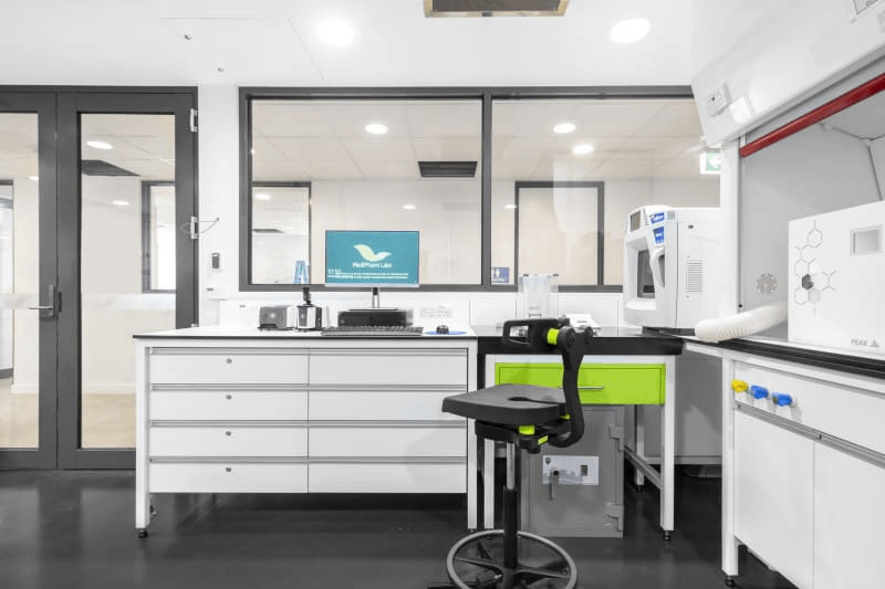 90%的實(shí)驗(yàn)室安全隱患竟源于裝修設(shè)計(jì)！這3步避坑指南趕緊收藏