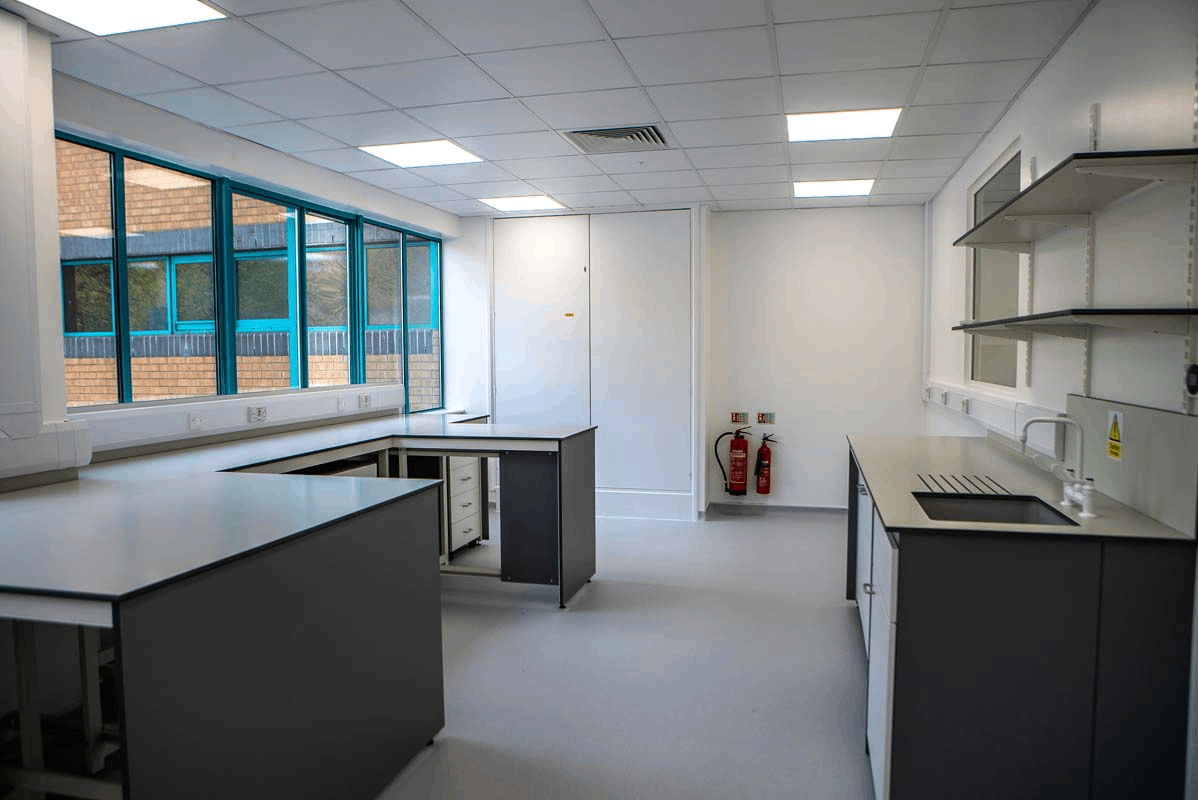 如何選擇一個靠譜的實驗室裝修改造供應商？
